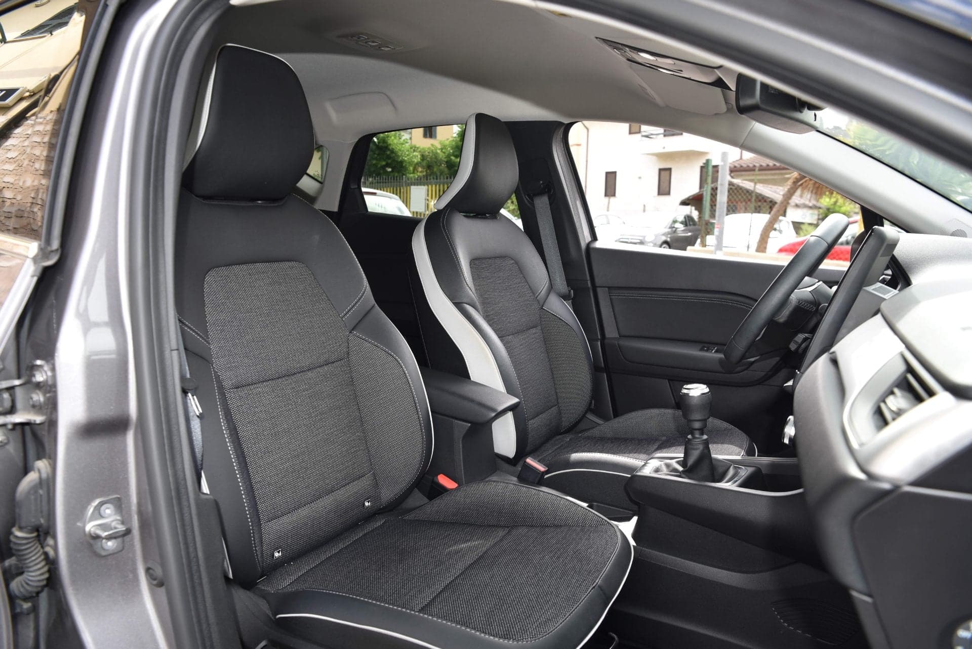 RENAULT CAPTUR 1.0 tce Techno Fast 1 · miniatura foto 10